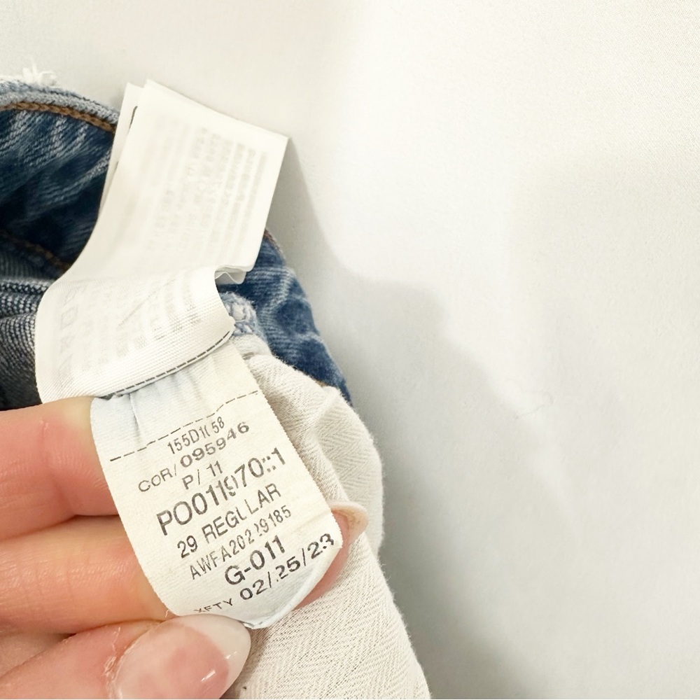 Sold Abercrombie and Fitch Curve Love The 90s Relaxed High Rise Jeans - Picture 12 of 12